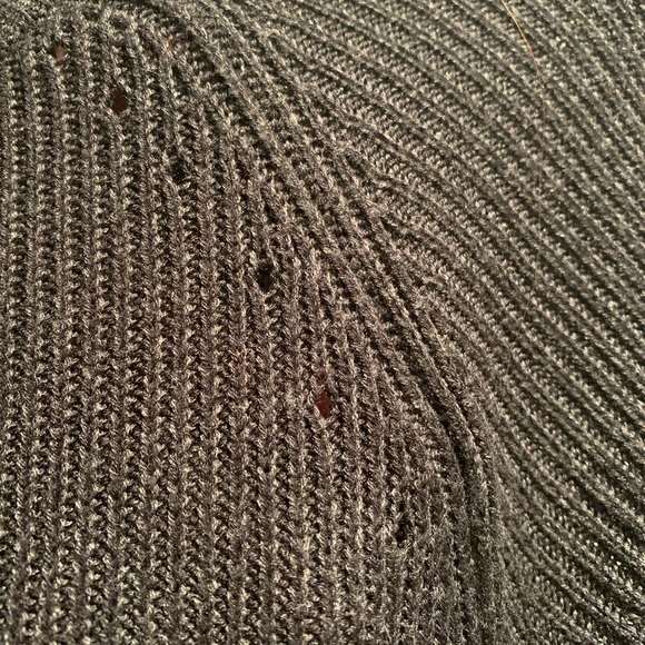 Lululemon black long sleeve sweater. Size 4 - Picture 3 of 7